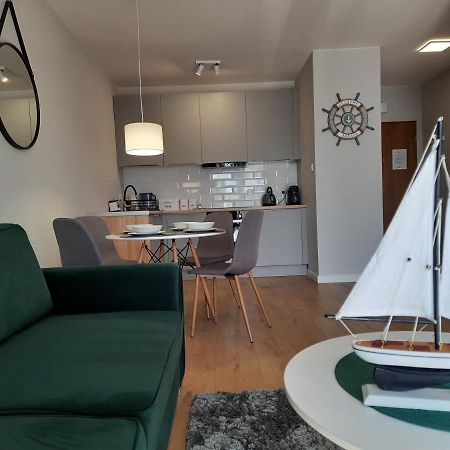 Apartament Na Wyspie Solnej كولوبرزيغ المظهر الخارجي الصورة