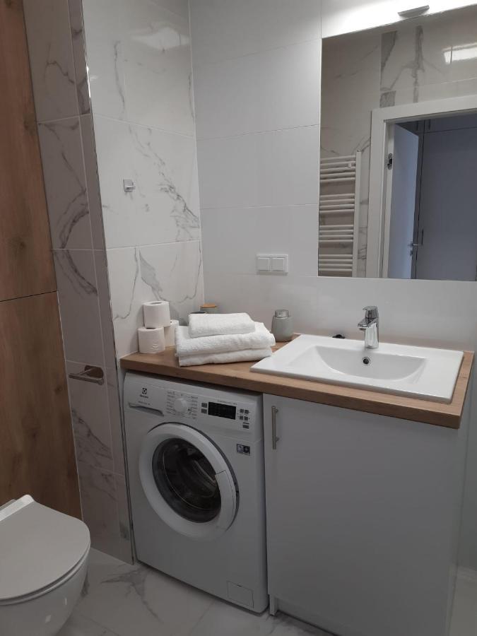 Apartament Na Wyspie Solnej كولوبرزيغ المظهر الخارجي الصورة