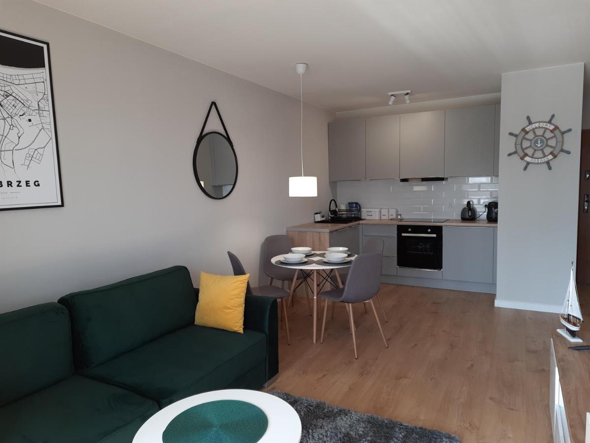 Apartament Na Wyspie Solnej كولوبرزيغ المظهر الخارجي الصورة