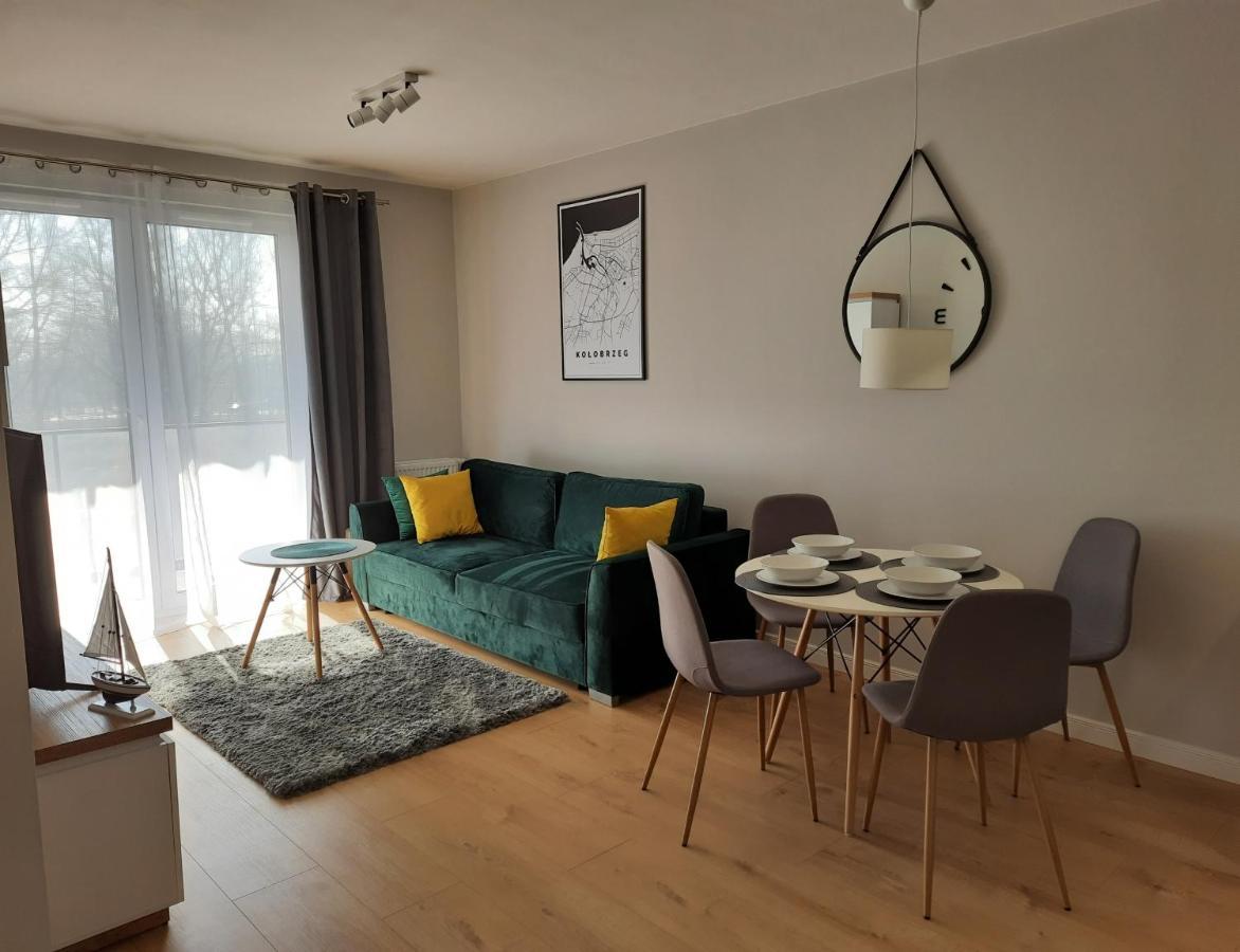 Apartament Na Wyspie Solnej كولوبرزيغ المظهر الخارجي الصورة
