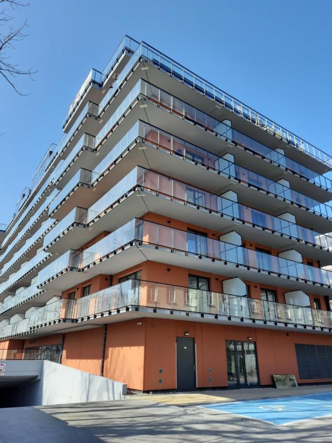 Apartament Na Wyspie Solnej كولوبرزيغ المظهر الخارجي الصورة